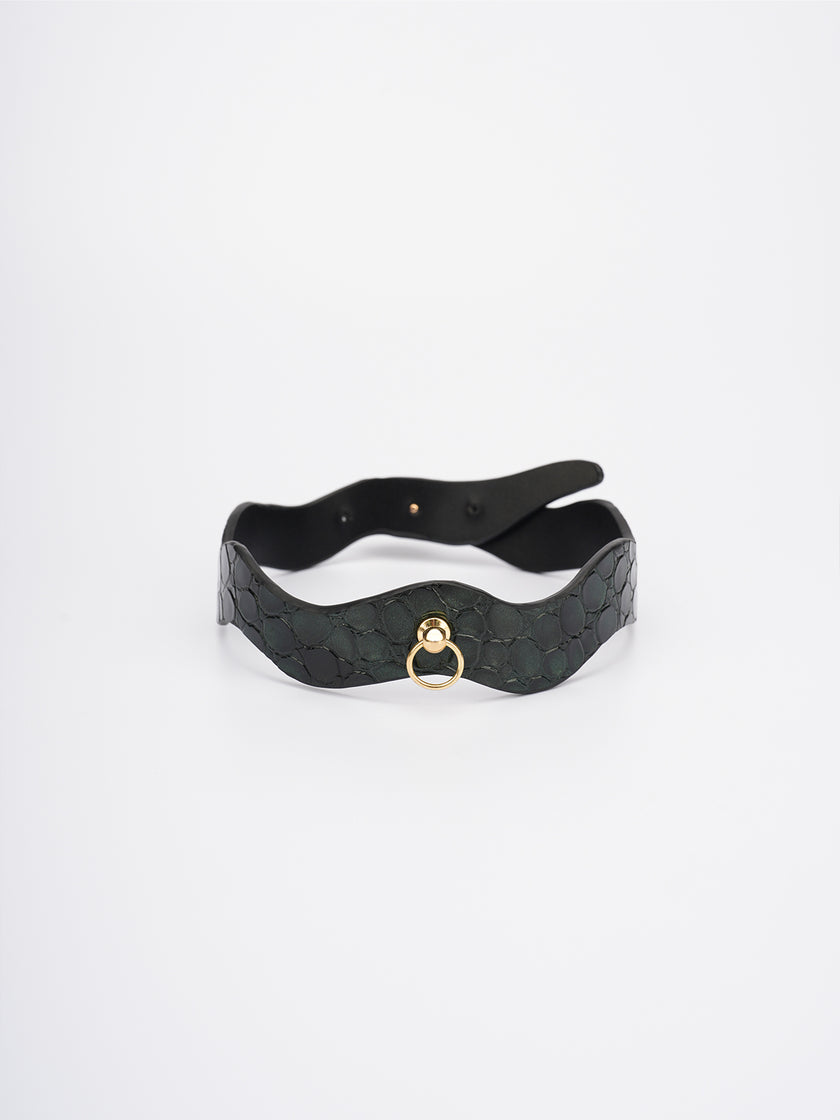 Greenie-Stone Embossed Leather In Blackish Green