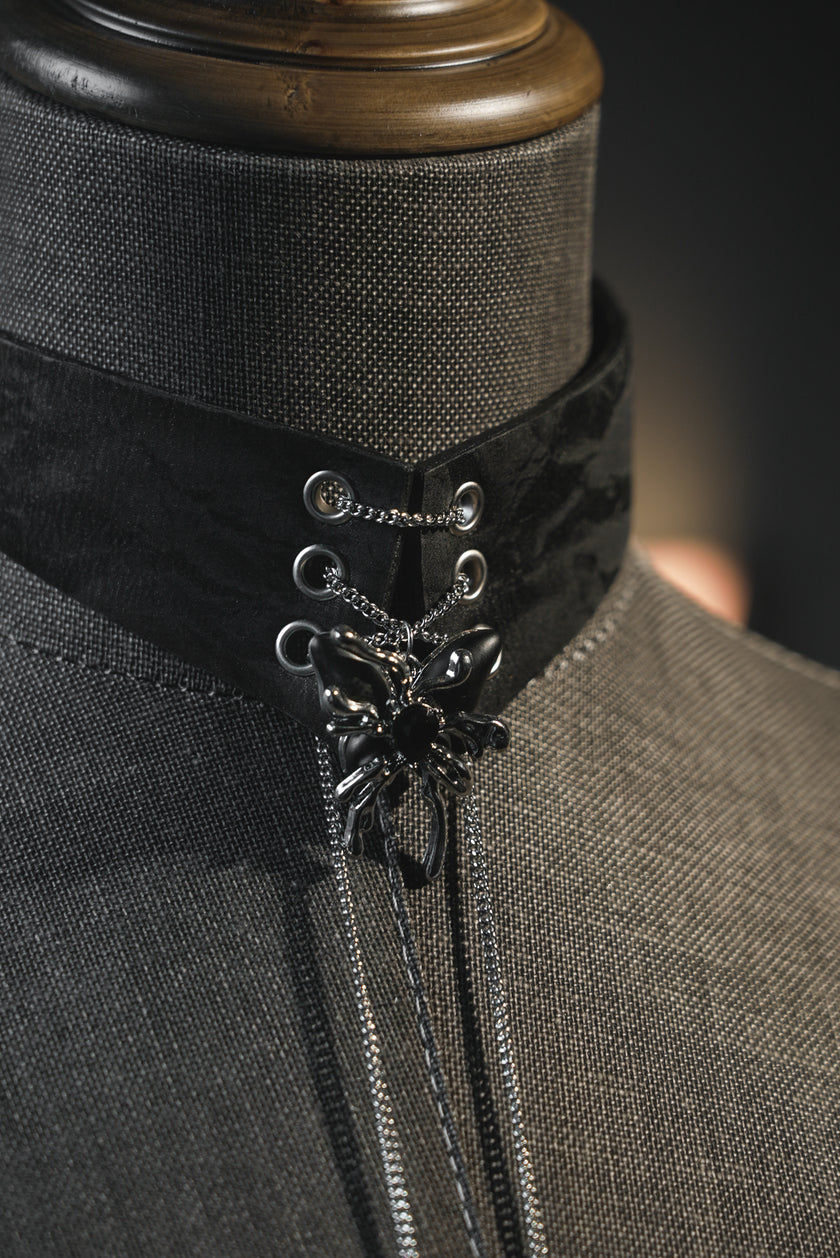 「Roxey」Handmade Leather Choker With Butterfly