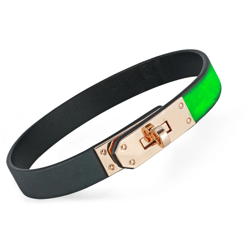 Glimmer-Heat Reactive Leather Choker