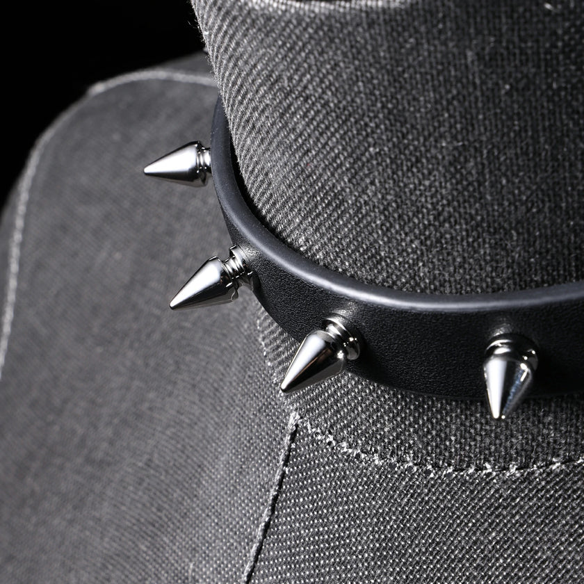 「Dangerluvs」Handmade Leather Spike Choker