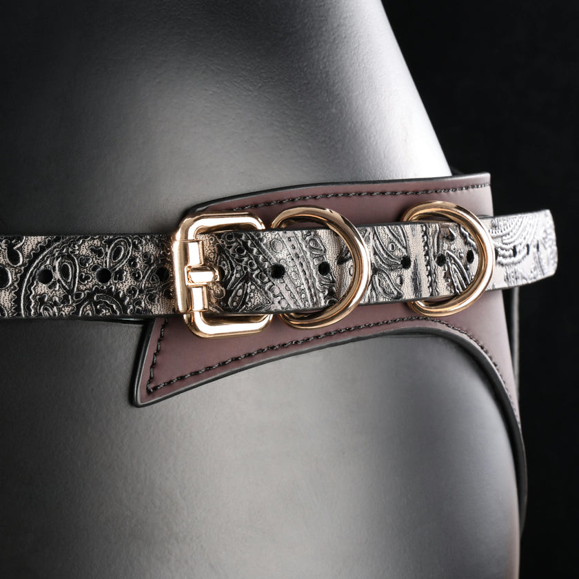 「Night flame」Handmade Embossed Leather Strap-on