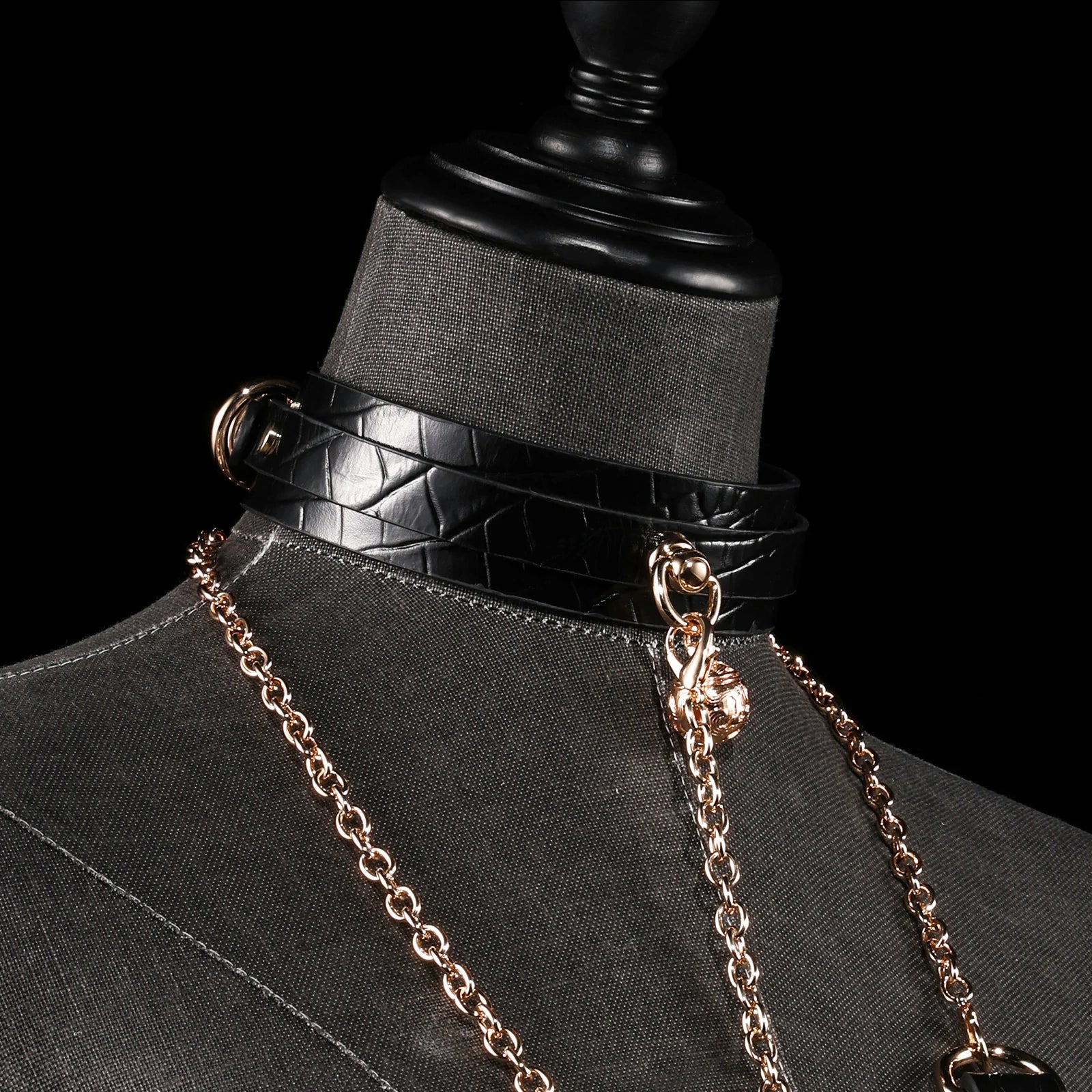 「Black Abyss」Handmade Embossed Leather Choker