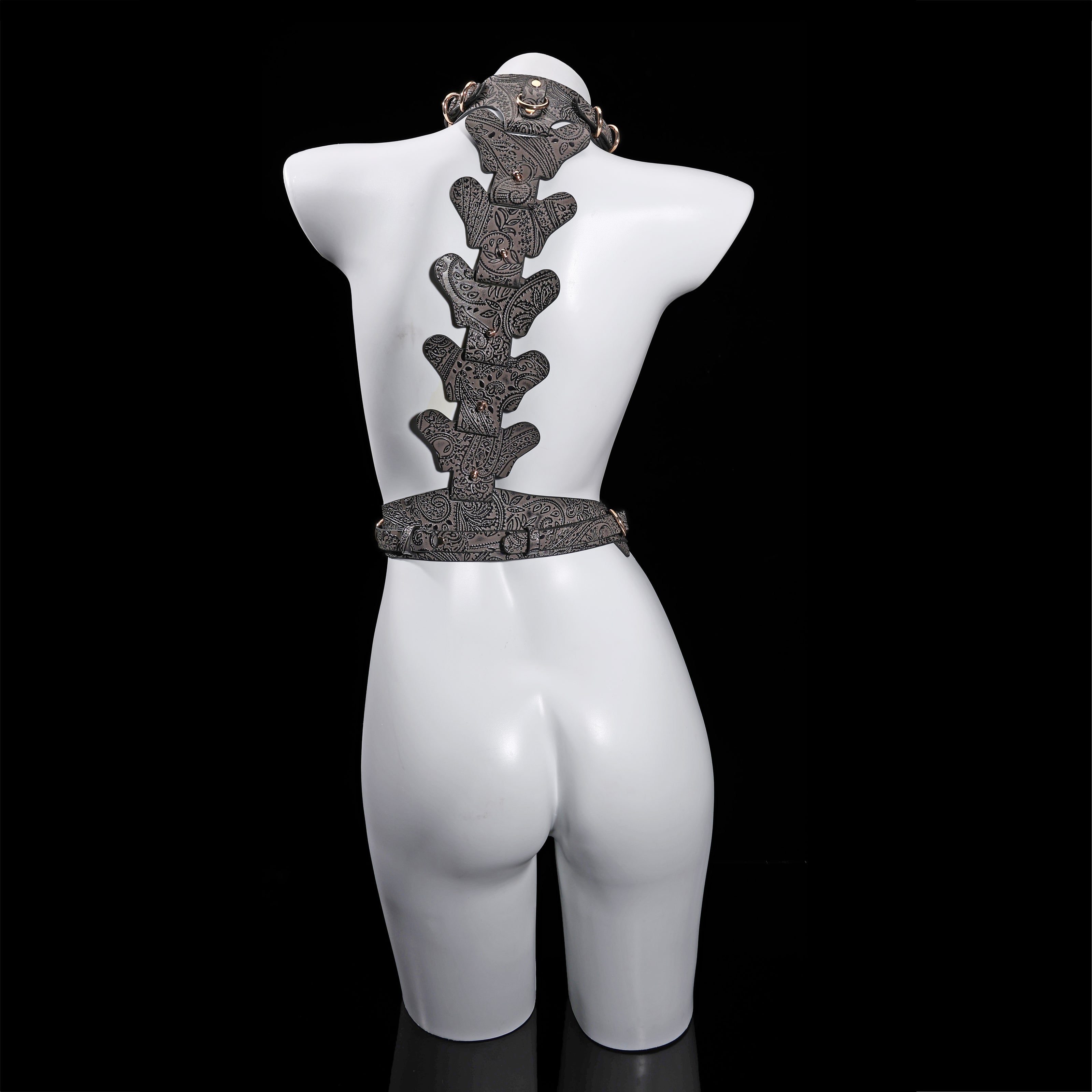 Lagyeta Bondage Harness-Embossed Leather Paisley Patterns