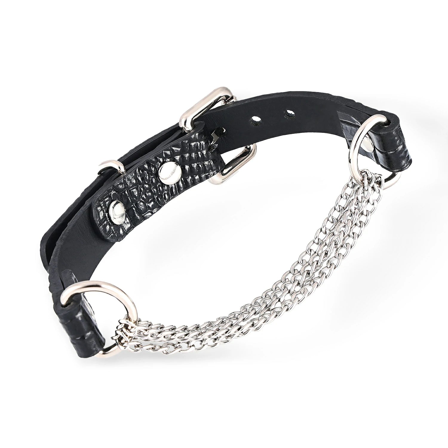 QIYE_Leather_Choker_Ripples_Collar_Black: Black leather choker with textured pattern, featuring metal rivets, rings and multi-chain design, with two D-rings and chains linked together for an edgy look.
