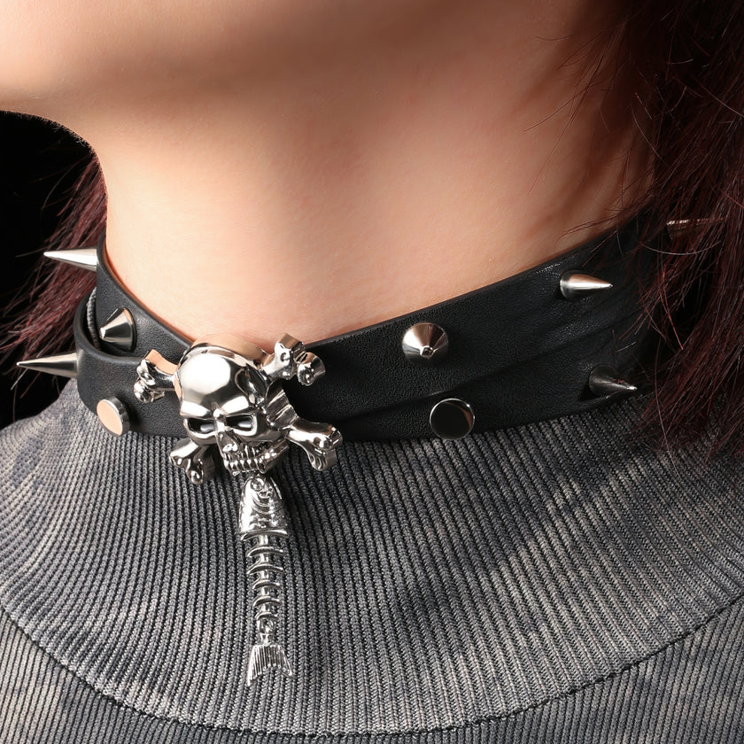 「Lingering Bones」Handmade Leather Spike Collar