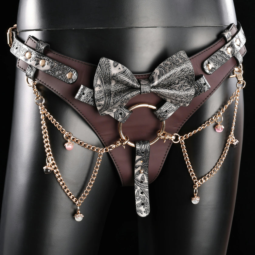 「Night flame」Handmade Embossed Leather Strap-on