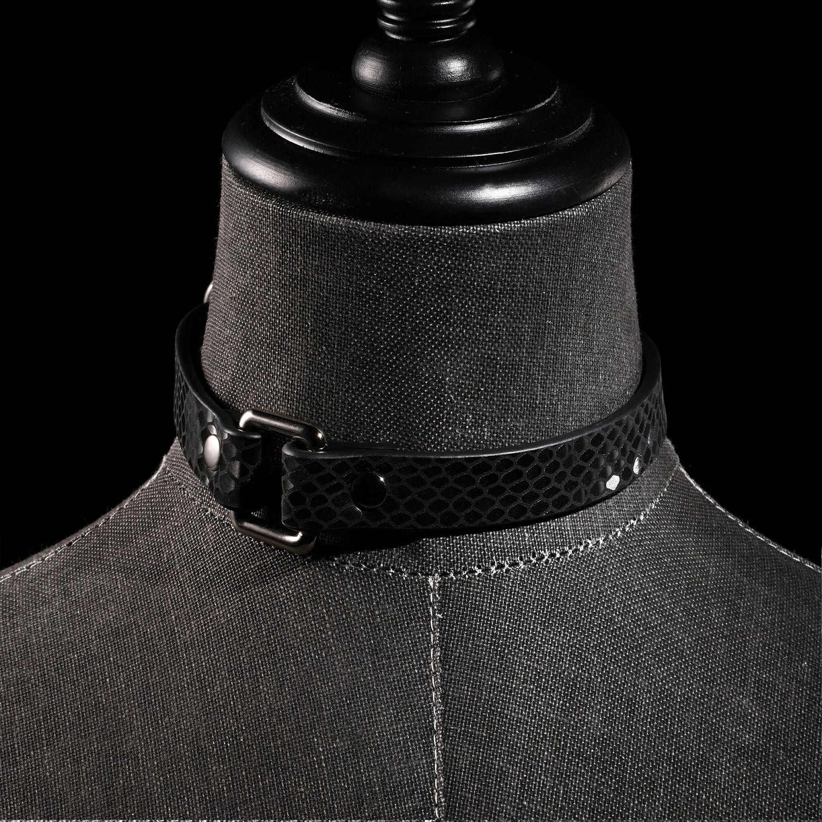 「Enola」Handmade Embossed Leather Choker