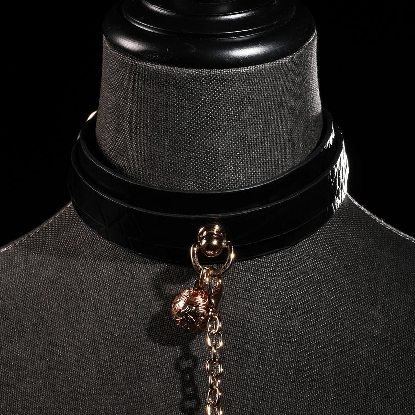 「Black Abyss」Handmade Embossed Leather Choker