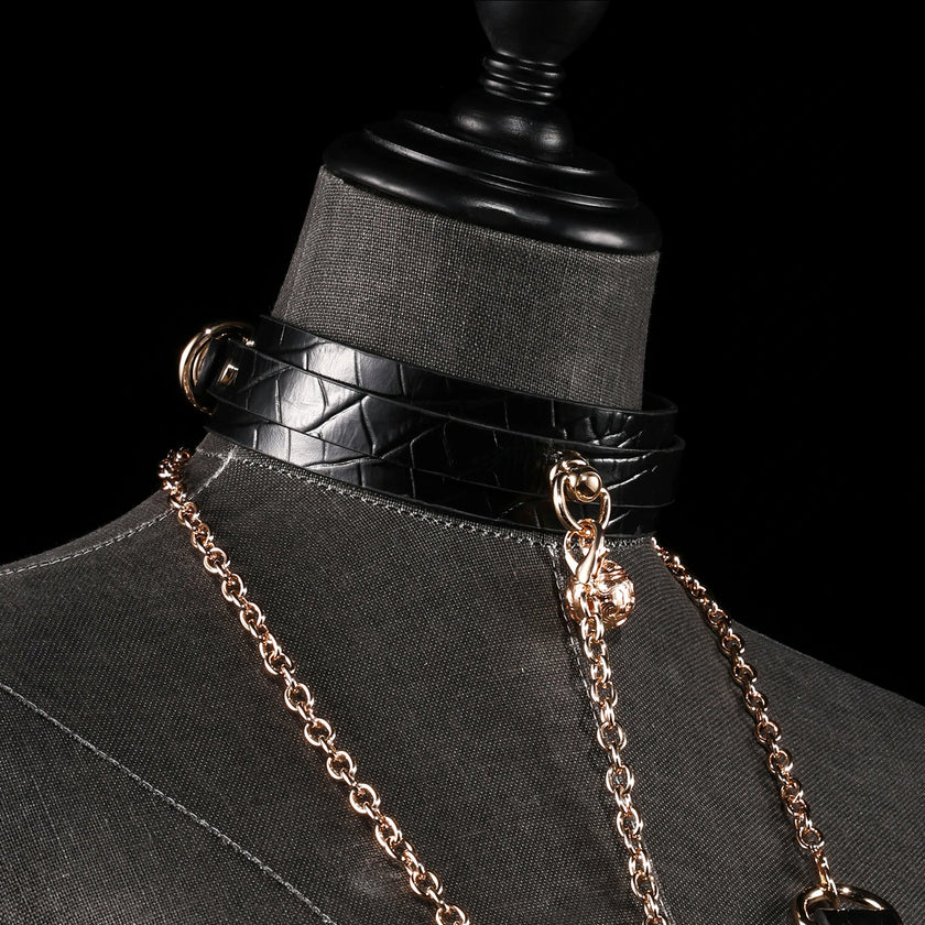 「Black Abyss」Handmade Embossed Leather Choker