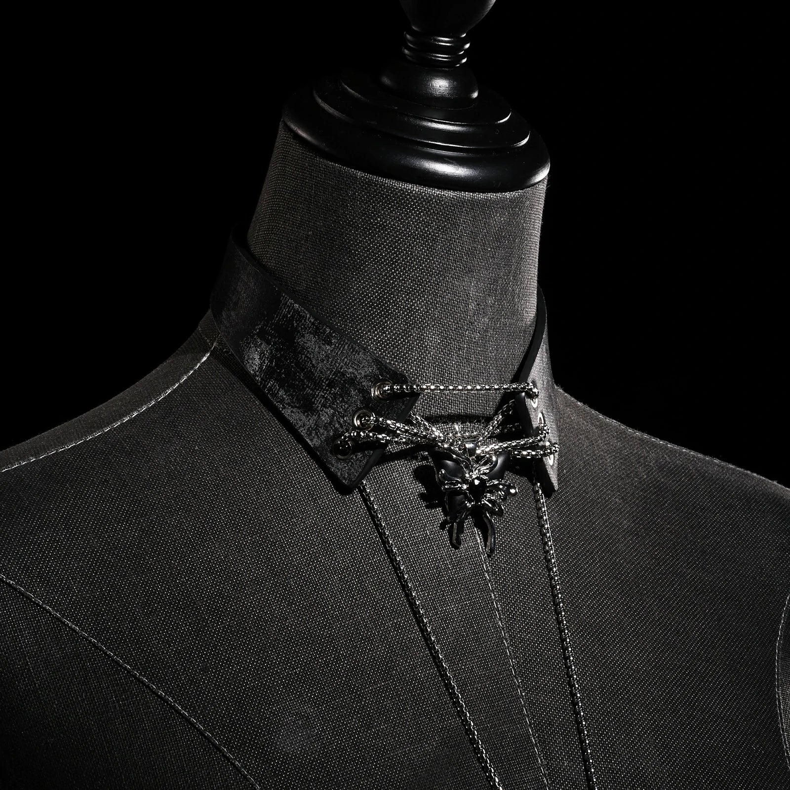 「Roxey」Handmade Leather Choker With Butterfly