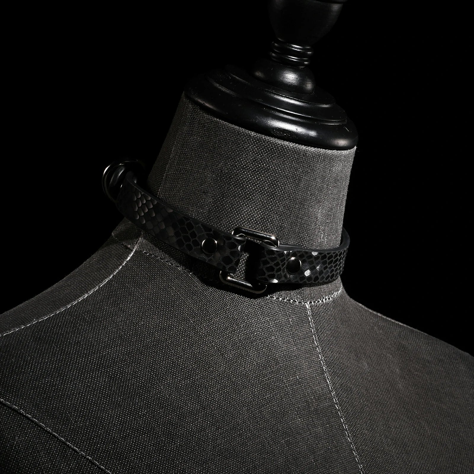 「Enola」Handmade Embossed Leather Choker