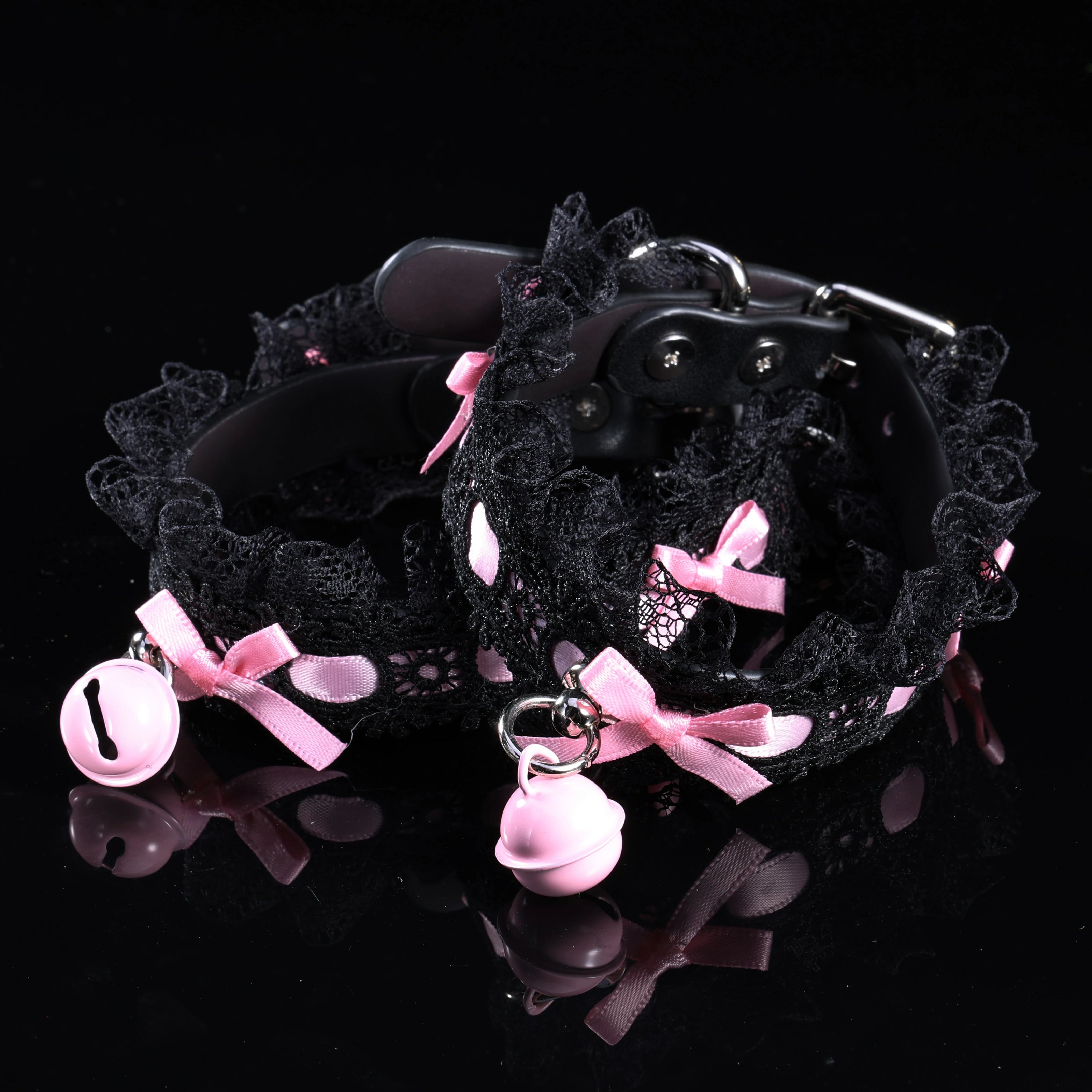 「Lilith‘s」 Handmade Color-changing Leather Cuffs